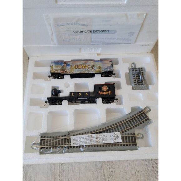 Hawthorne Tarawa Box Car & Semper Fi Search Light Car village train xmas - Picture 3 of 13